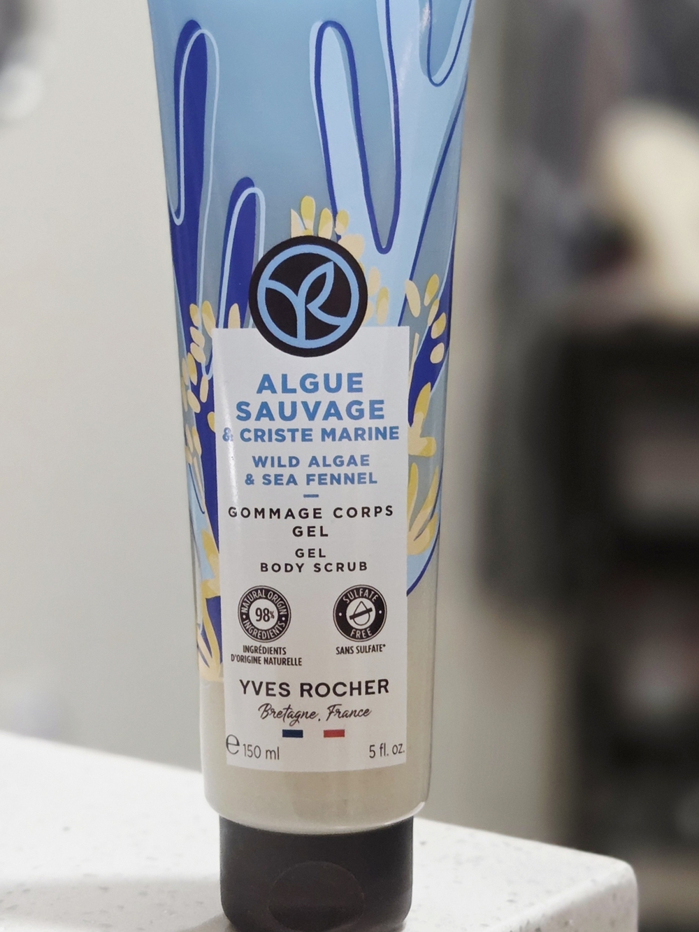 Yves Rocher Wild Algae & Sea Fennel Body Scrub Gel - Blue